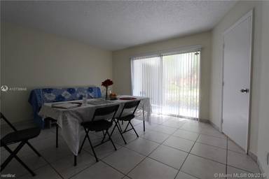 Main picture of 9433 SW 140th Ct