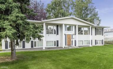 Main picture of 3007 W 34th Ave