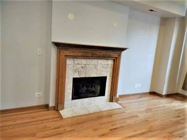 Main picture of 4426 S Calumet Ave