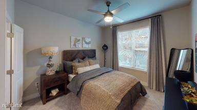 Main picture of 915 Glenwood Apartments at Grant Park