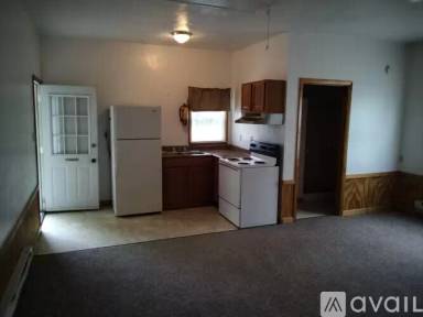 Main picture of 107 Lakeview Dr