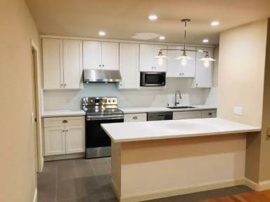 Main picture of 425 Warren Dr