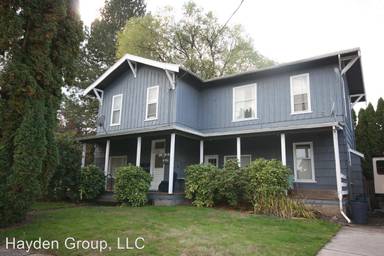 Main picture of 2104 B St