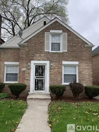 Main picture of 8418 S Seeley Ave