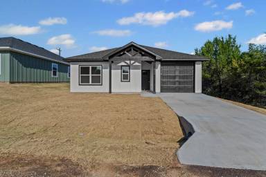 Main picture of 3400 Hilltop Rd