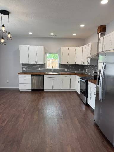 Main picture of 106 N Claud Ave