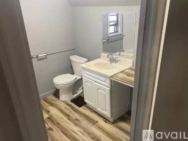 Main picture of 1307 N Ledlie Ave