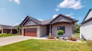 Main picture of 1621 Hadley Creek Dr NE