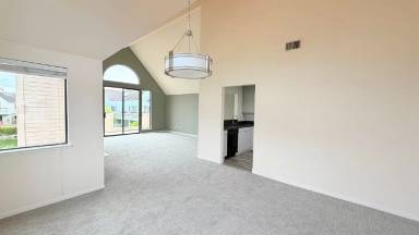 Main picture of 8 Eclipse Ct