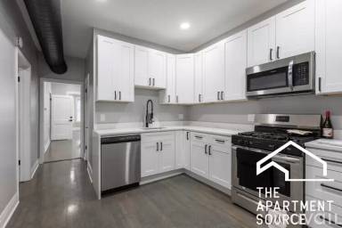 Main picture of 2511 W Diversey Ave