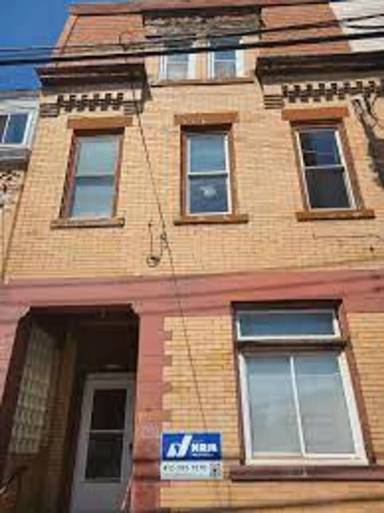 Main picture of 3441 Ward St