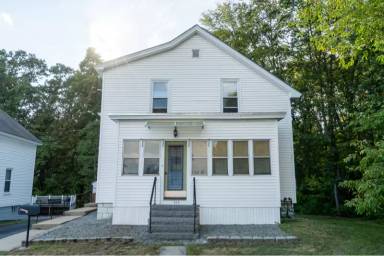 Main picture of 242 Lafayette St