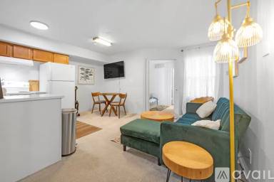 Main picture of 1802 E 66th Pl