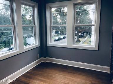 Main picture of 14 Jackson Ave