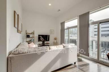 Main picture of Eighth South