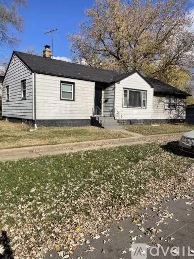 Main picture of 3585 Lincoln St