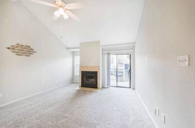 Main picture of 10811 Richmond Ave Aparments