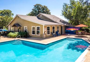 Main picture of Avalon Apartments