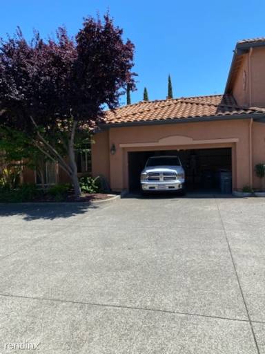 Main picture of 8409 Benavente Ct