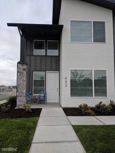 Main picture of 415 W 85 S