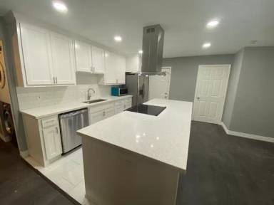 Main picture of 319 Oxford Dr