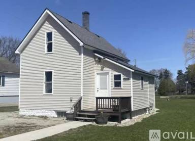 Main picture of 7168 Charles St