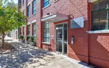 Main picture of 308 Rock St