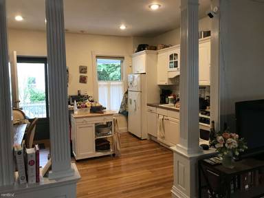 Main picture of 9 Locke St