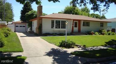 Main picture of 2302 Fox Dr