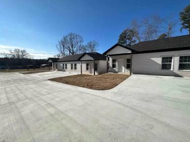 Main picture of 526 Bowser Rd