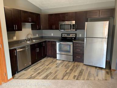 Main picture of 804 Ruud Ln