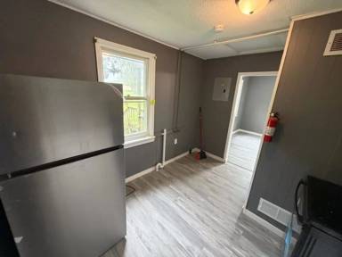 Main picture of 35 Osage Ave