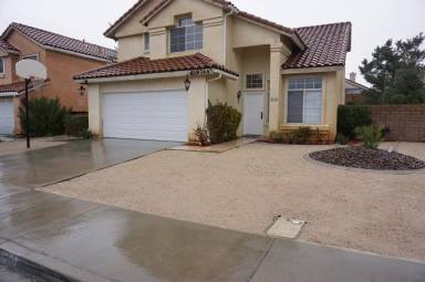 Main picture of 39744 Milan Dr