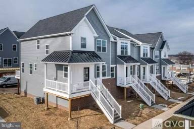 Main picture of 430 Hurst St