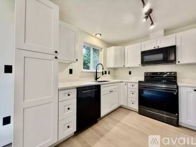 Main picture of 20301 71st St E