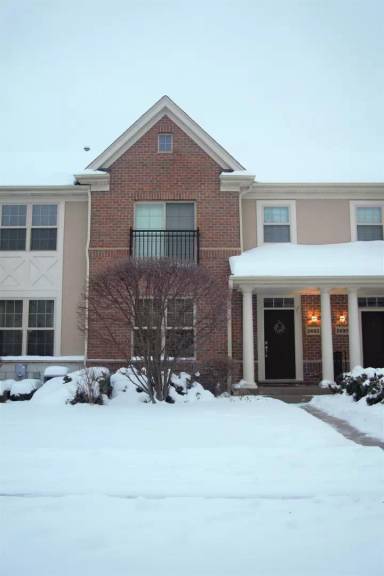 Main picture of 2492 Waterbury Ln