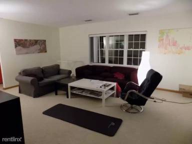 Main picture of 125 Lake Shore Rd