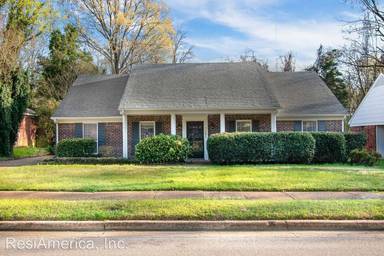 Main picture of 5401 Pipers Gap Dr