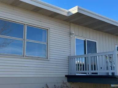 Main picture of 315 N 16th Ave