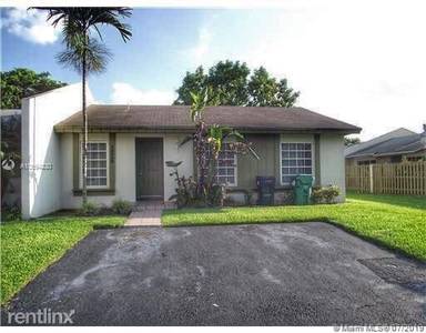 Main picture of 12500 SW 110th S Canal Street Rd