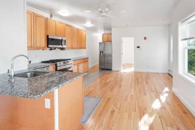 Main picture of 4 Allen St