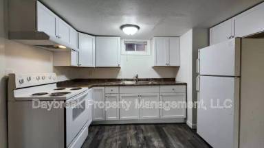 Main picture of 6 11th Street South - 4