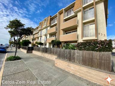 Main picture of 933 Shoreline Dr