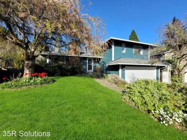 Main picture of 12638 87th Pl NE