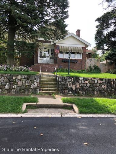 Main picture of 2225 11th Ave