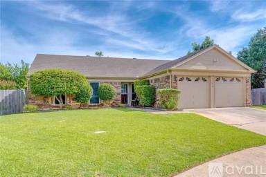 Main picture of 5100 Hilltop Ct