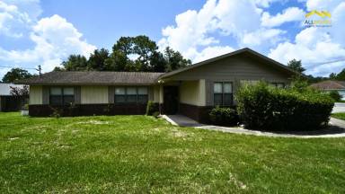 Main picture of 1 Pine Way Pl