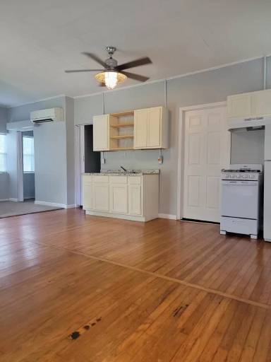 Main picture of 800 Mamie St