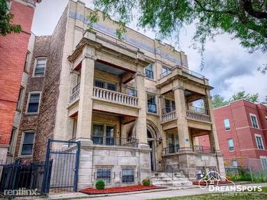 Main picture of 4320 W Lake St
