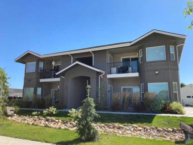 Main picture of 801 E Ensolarado St